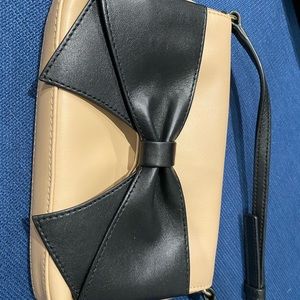 Perfect Condition Kate Spade Mini w/Bow!